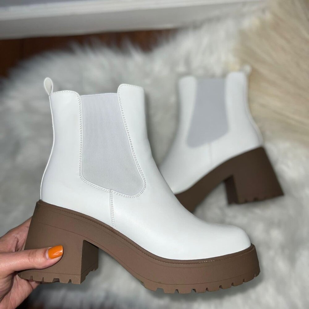 Platform Chelsea Boots